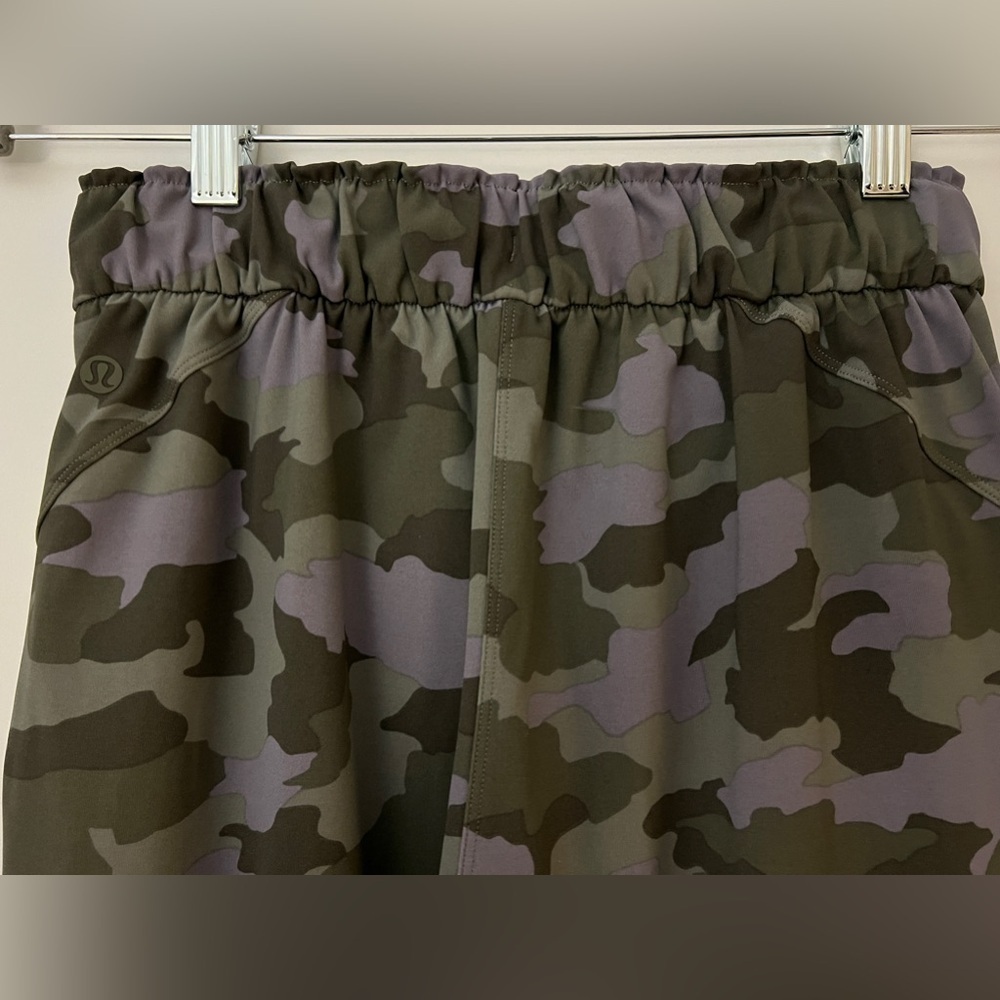 Lululemon Keep Moving Pant 7/8 High-Rise Heritage 365 Camo Dusky Lavender, Sz 4 - Picture 5 of 10